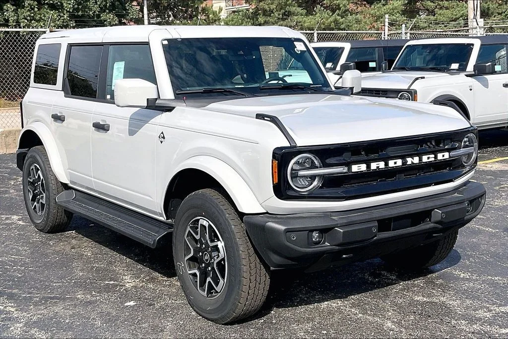 New 2026 Avalanche Gray Ford Outer Banks® image 34