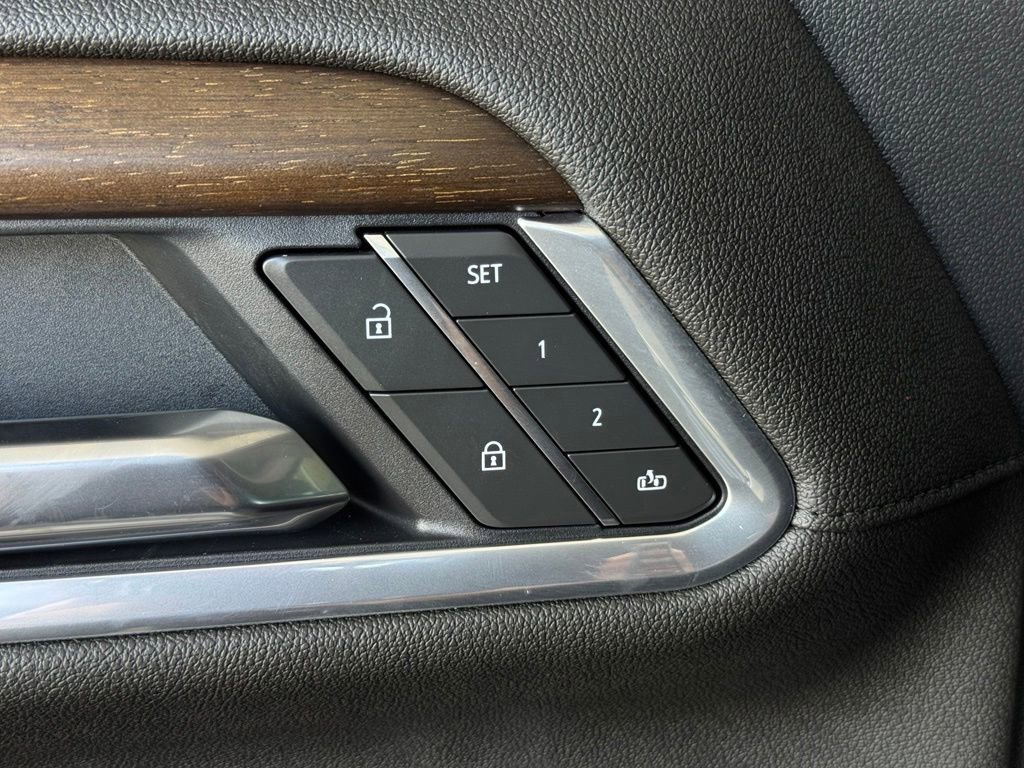 Used 2025 Black Chevrolet High Country image 30