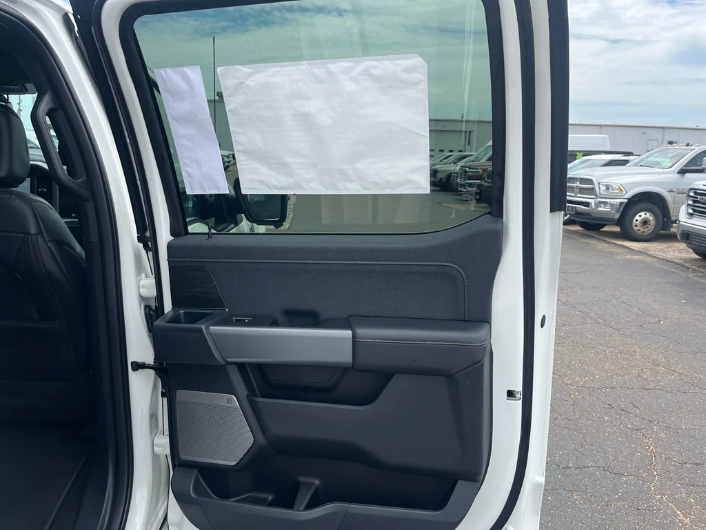 New 2026 Star White Metallic Tri-Coat Ford Lariat® image 27