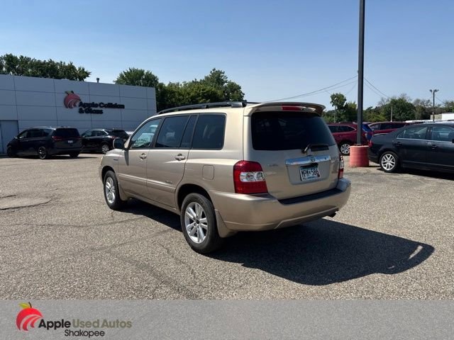 Used 2006 Gold Toyota Limited image 4