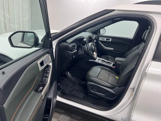Used 2023 Star White Ford Timberline image 12