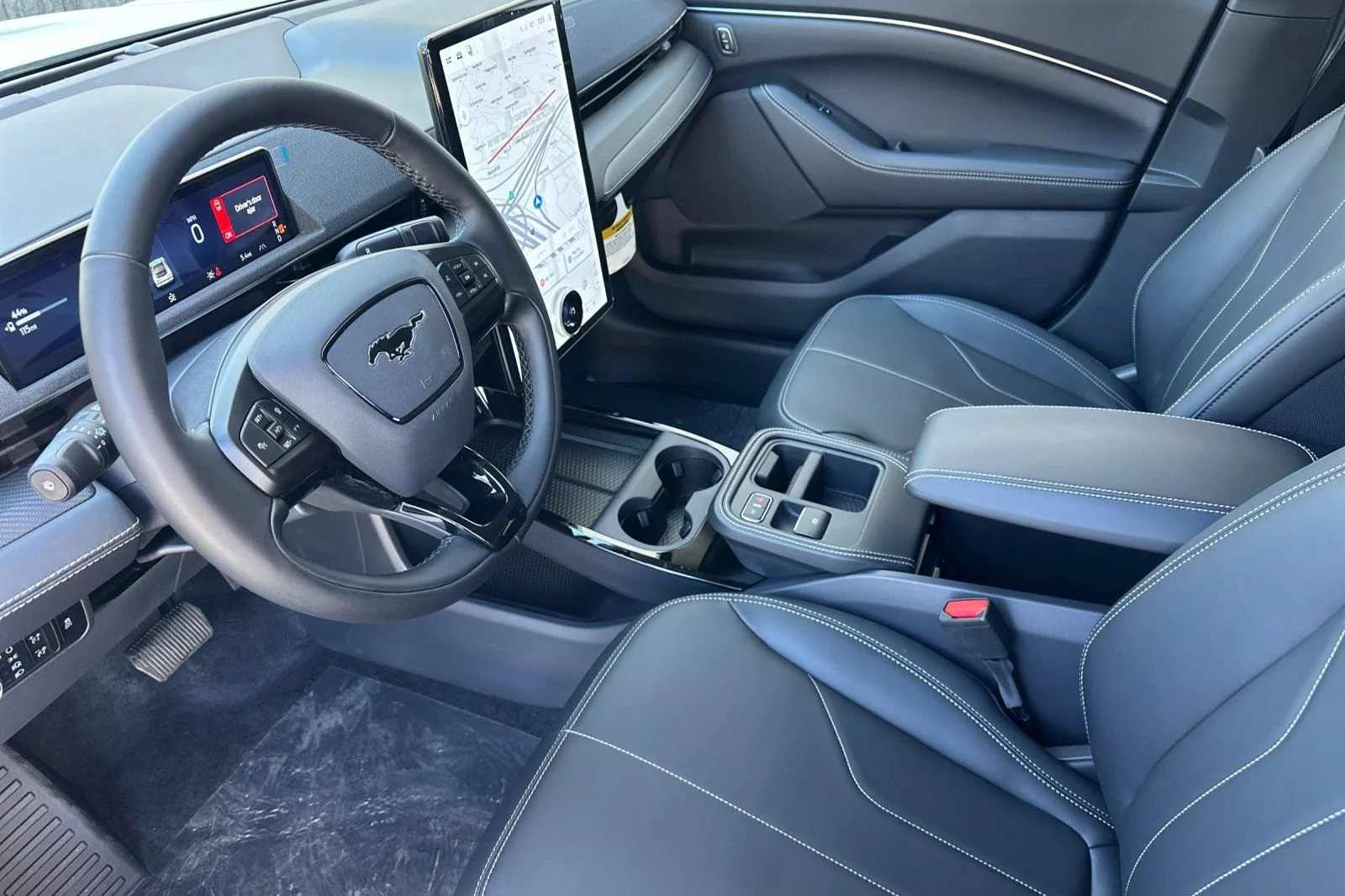 New 2026 Star White Metallic Tri-coat Ford Select image 9