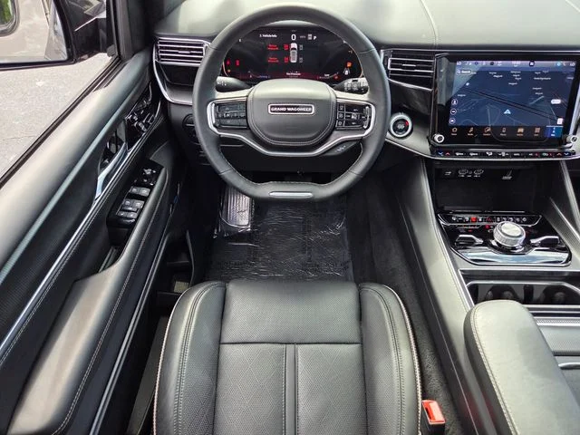 2025 Jeep Grand Wagoneer L Series II - Photo 13