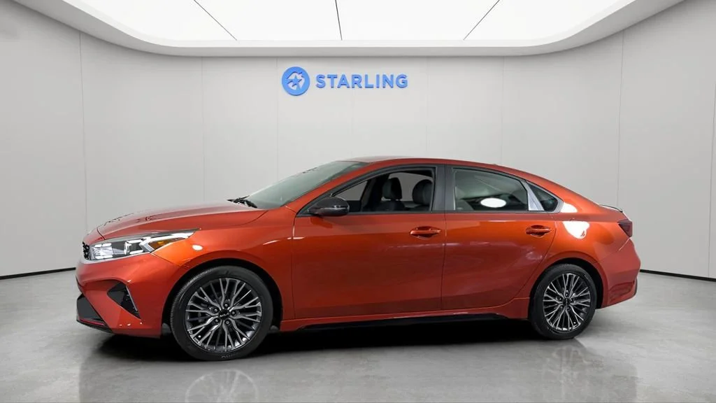 Used 2023 Orange Kia GT-Line image 2