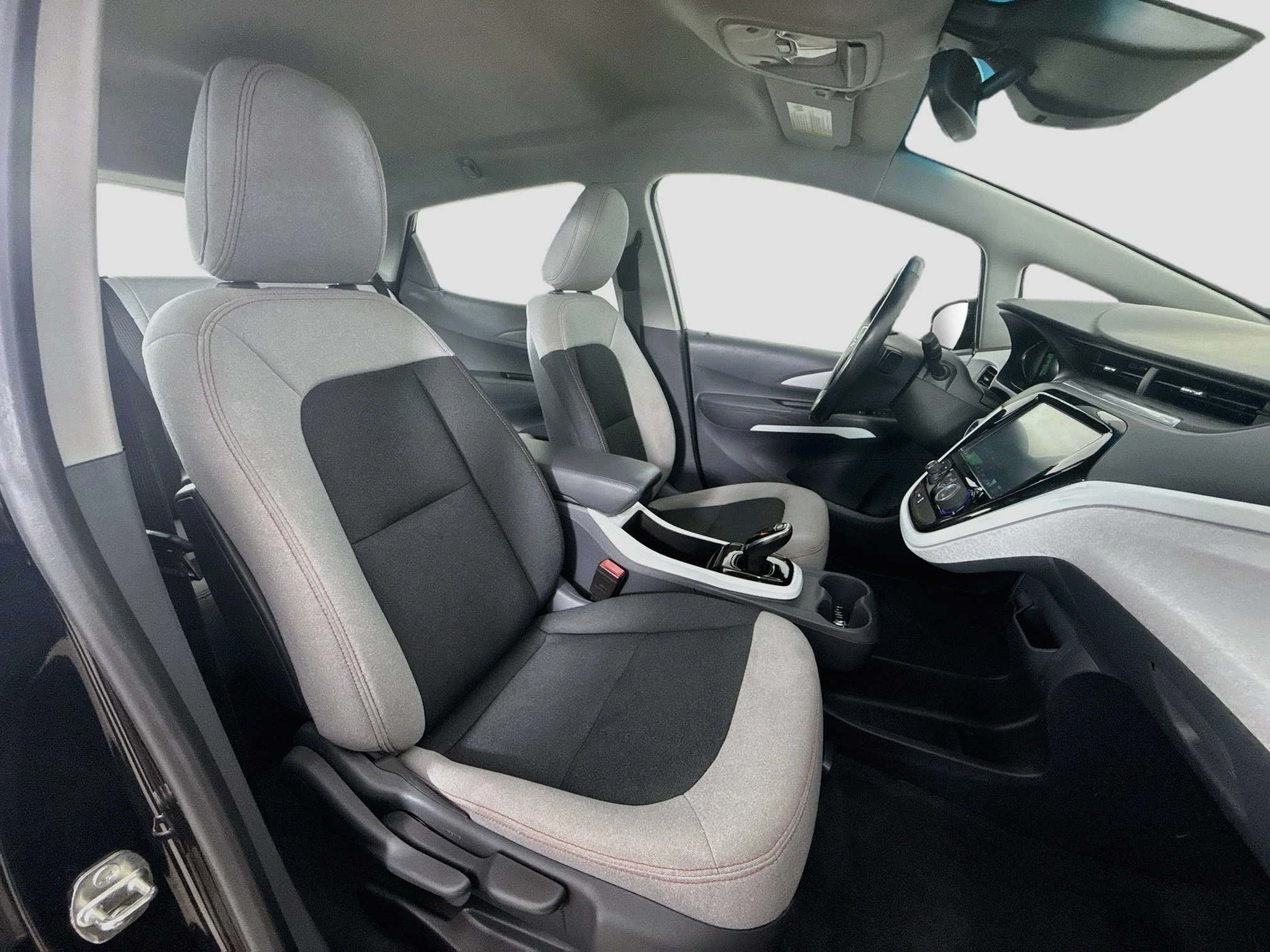 Used 2020 MOSAIC BLACK METALLIC Chevrolet LT image 28