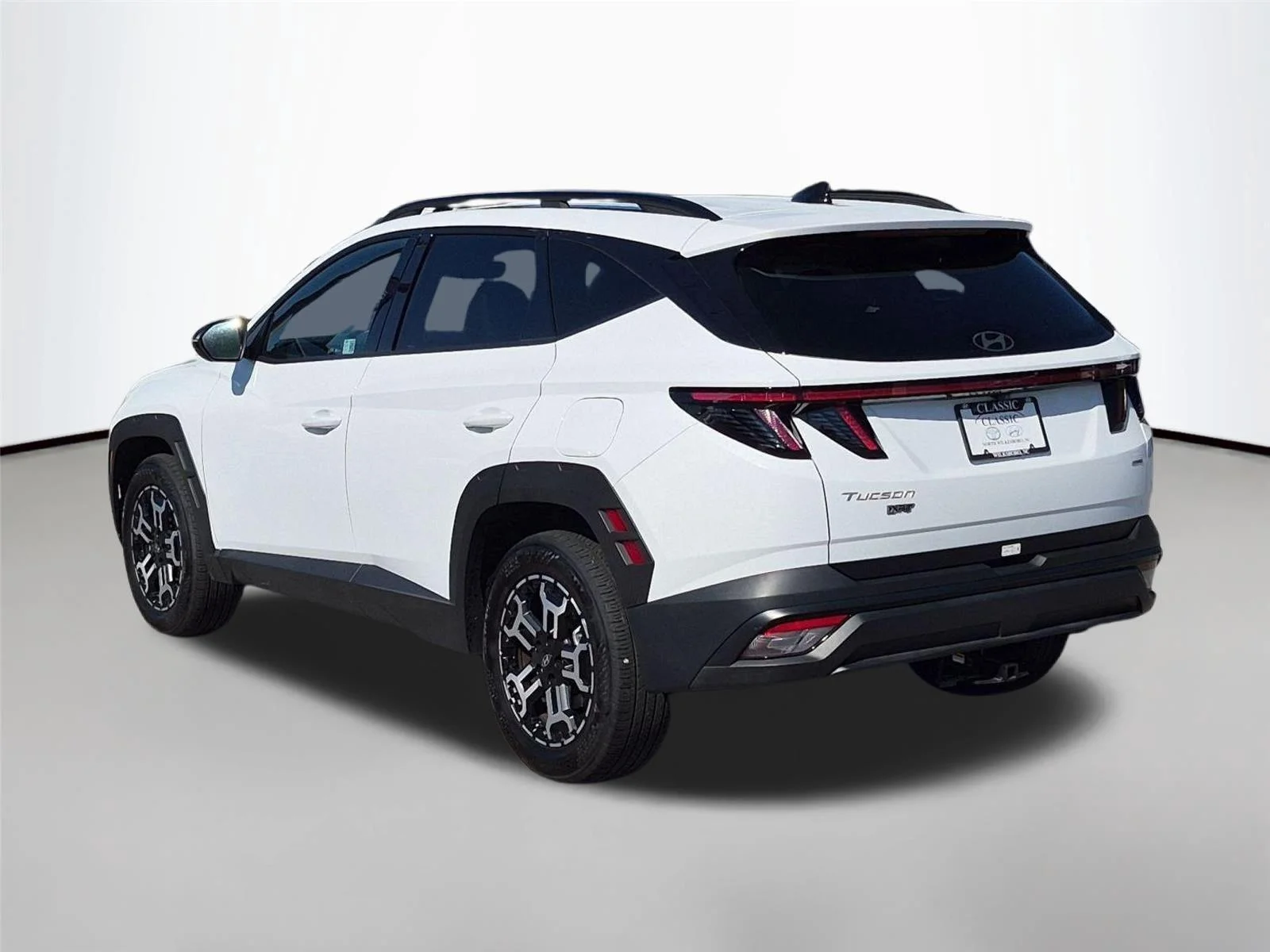 Used 2025 Serenity White Pearl Hyundai XRT image 3