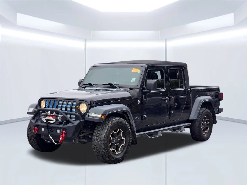 Used 2020 Black Jeep Sport image 2