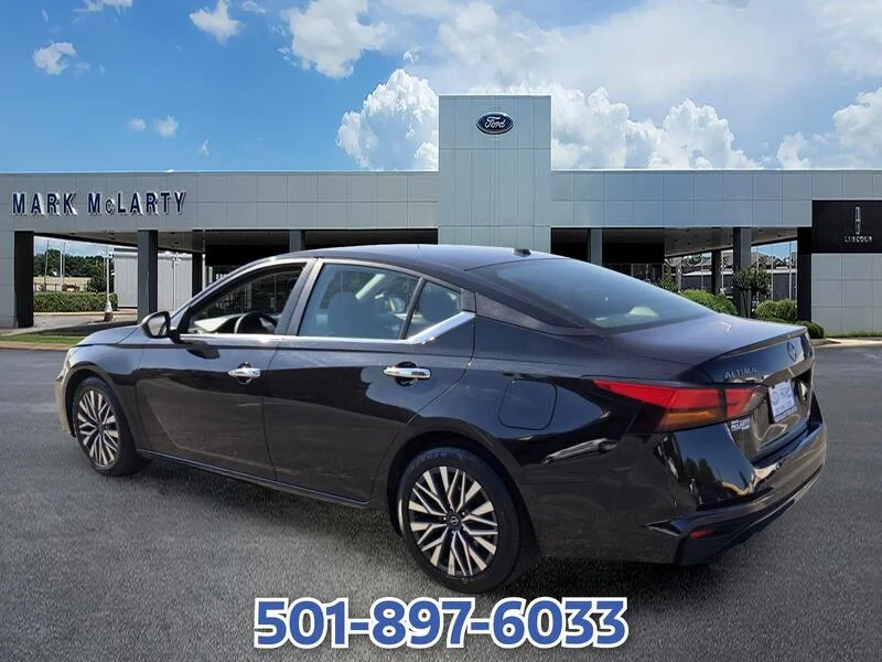 Used 2024 Super Black NISSAN 2.5 SV SEDAN image 3