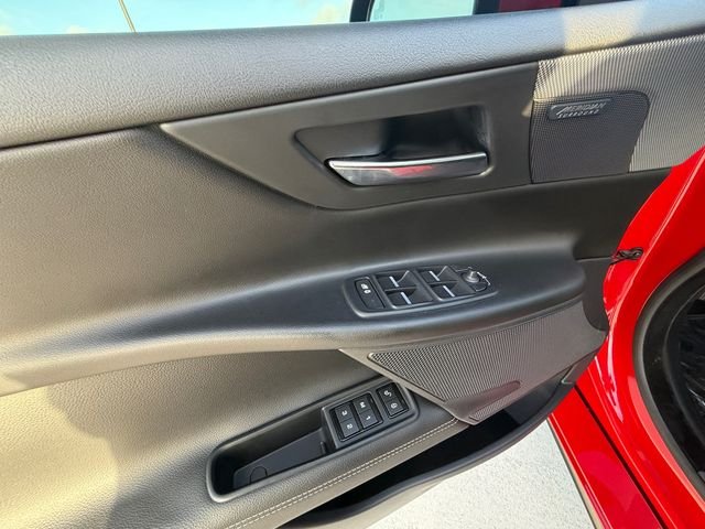 Used 2018 Red Jaguar S image 11