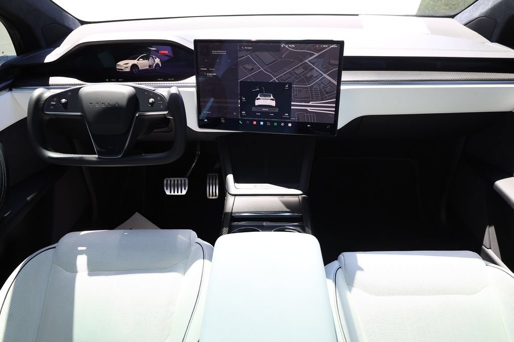 Used 2022 White Tesla Plaid image 17