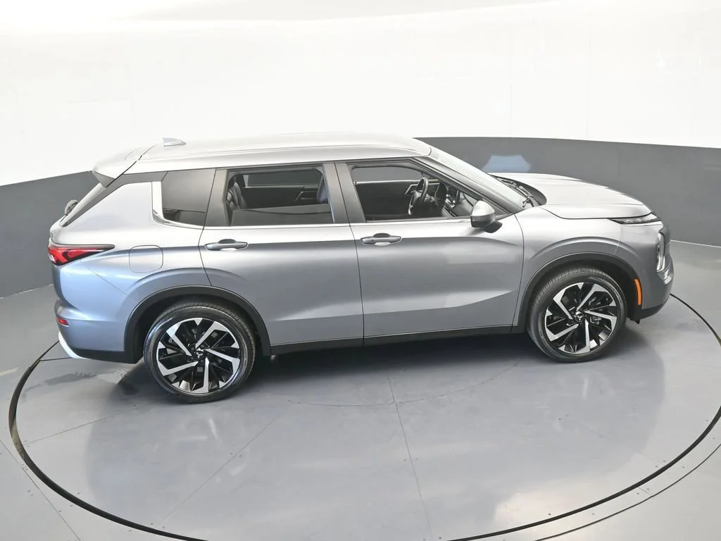2022 Mitsubishi Outlander SE - Photo 47
