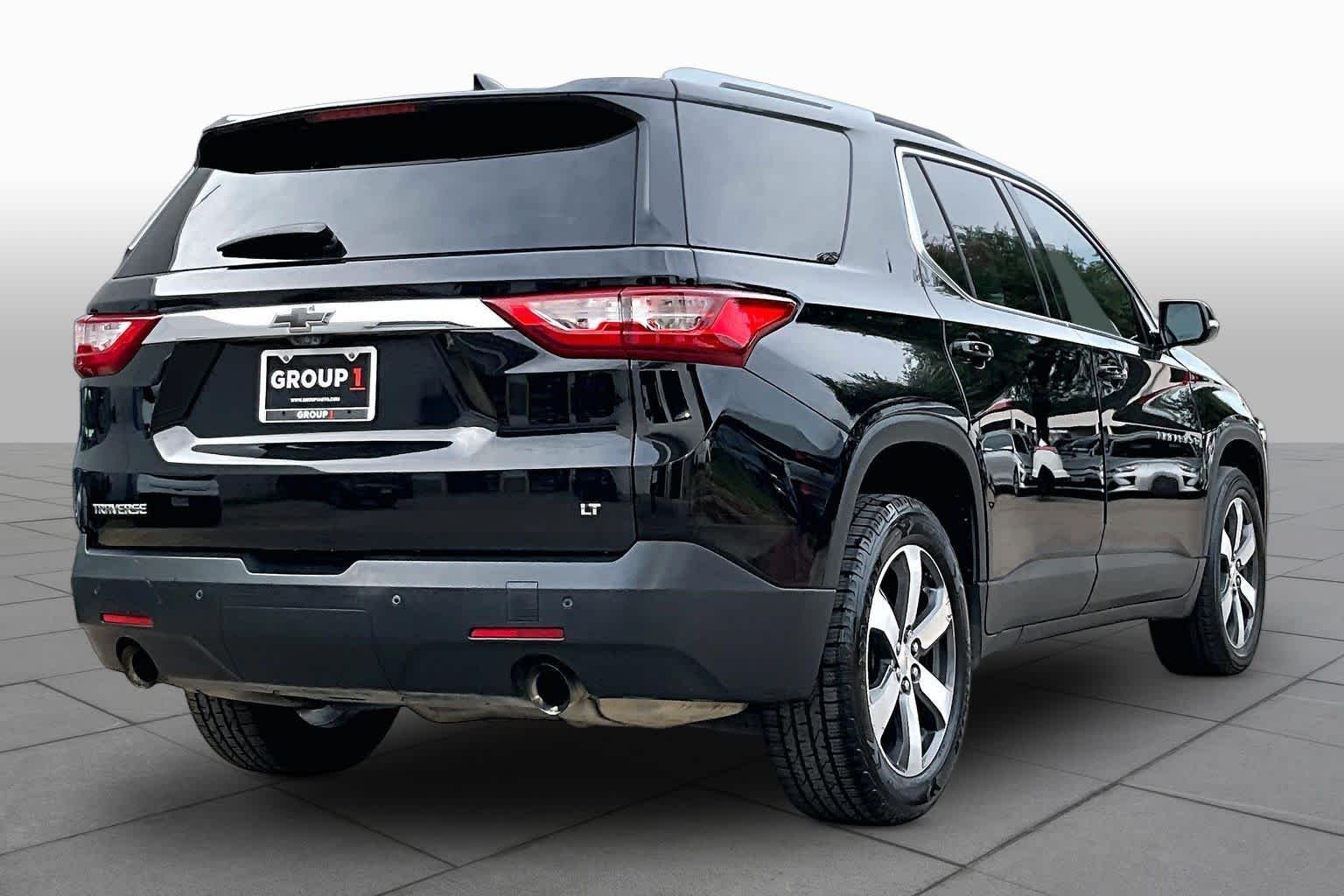 Used 2018 Mosaic Black Metallic Chevrolet LT Leather image 13