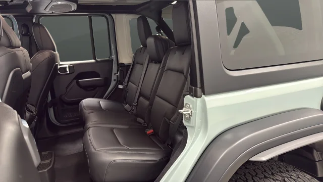 New 2027 Earl Clear-Coat Paint Jeep Willy