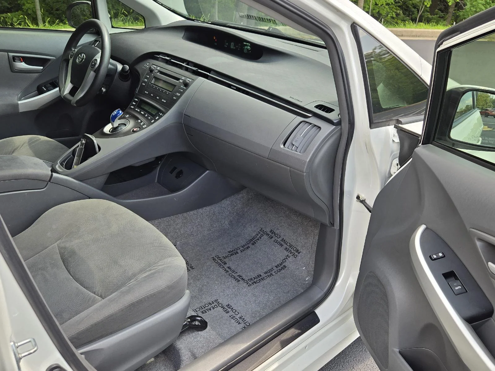 Used 2011 Blizzard Pearl Toyota II image 20