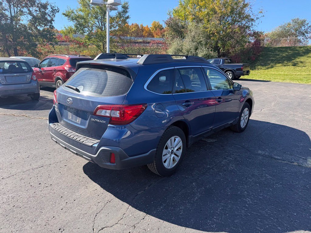 Used 2019 Blue Subaru 2.5i Premium image 3