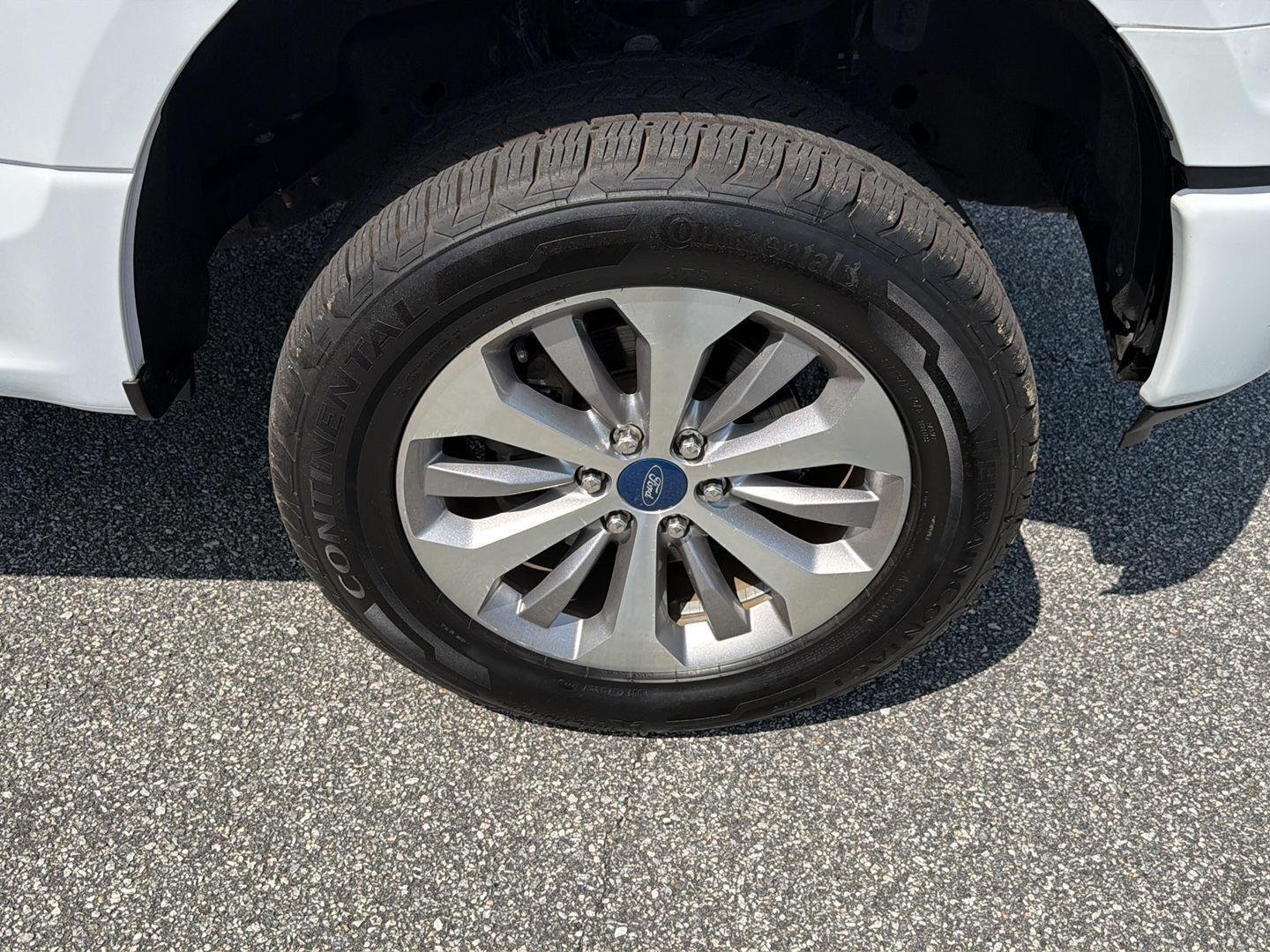 Used 2018 Oxford White Ford XL image 39