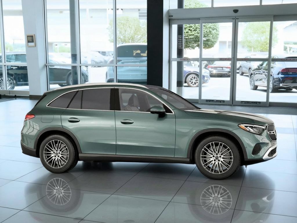 New 2026 Verde Silver Metallic Mercedes-Benz GLC 300 image 55