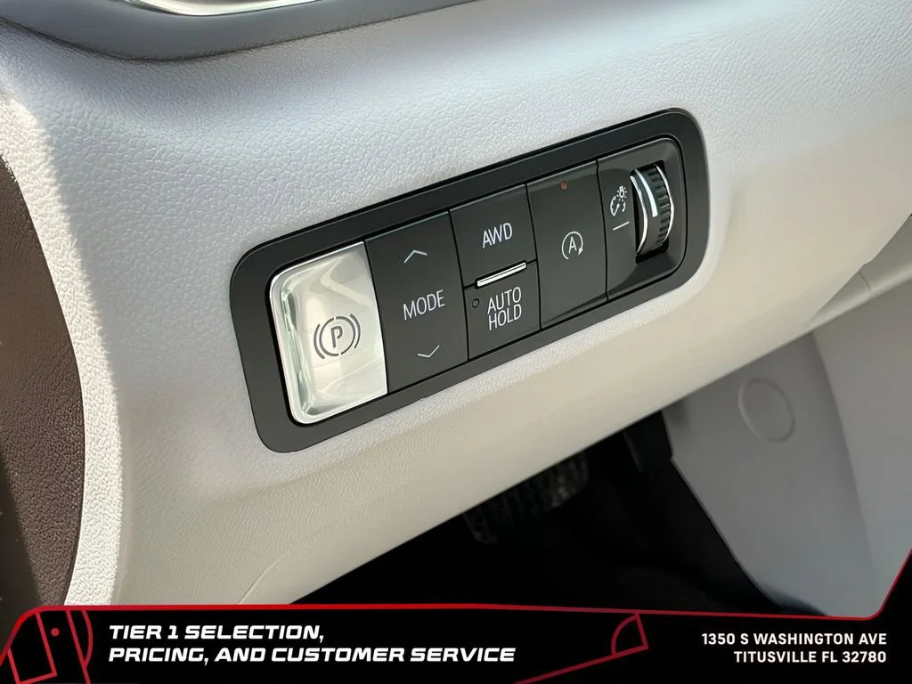 New 2026 Glacier White Tricoat GMC Denali image 22