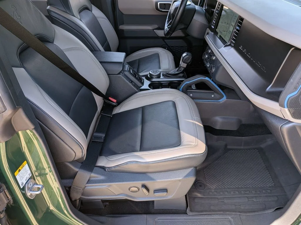 Used 2022 Green Ford Wildtrak image 28