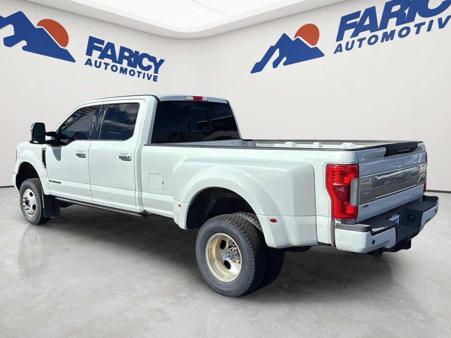 Used 2017 Oxford White Ford King Ranch image 6
