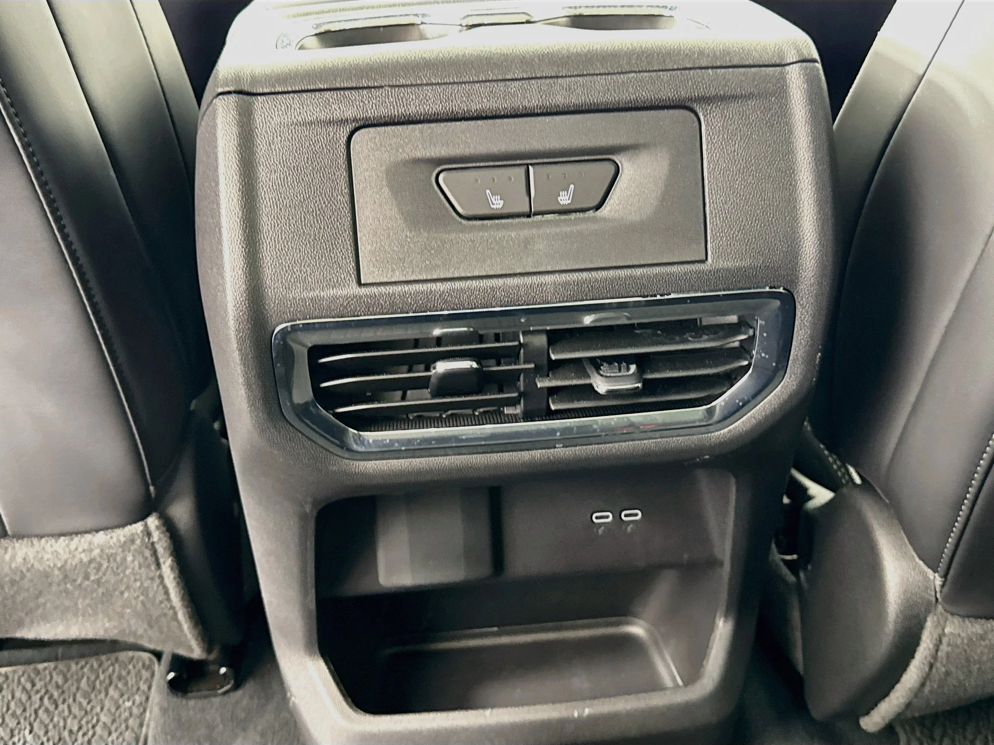Used 2025 Onyx Black GMC Max Range Denali image 28