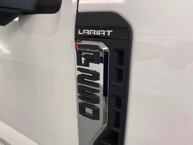 New 2026 Oxford White Ford F-250® Lariat® image 32