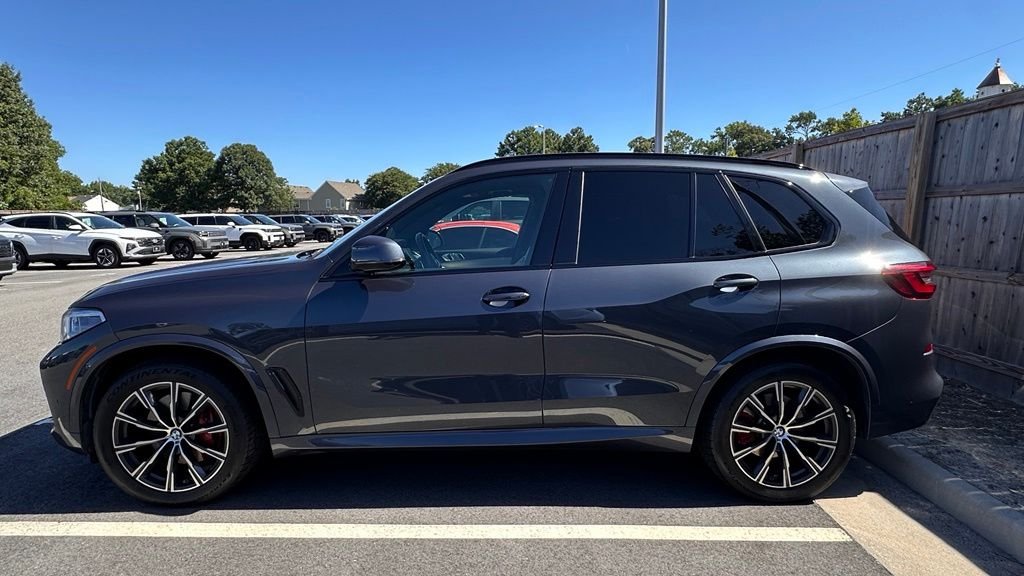 Used 2022 Arctic Gray Metallic BMW xDrive40i image 10