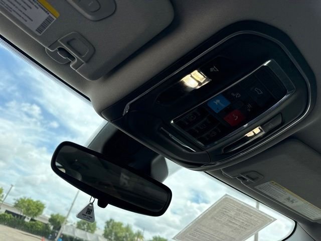 Used 2024 White Jeep 4xe image 28