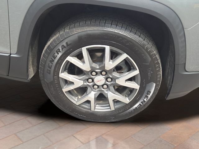 Used 2023 Sterling Metallic GMC SLE image 4