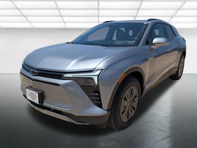 New 2026 Sterling Gray Metallic Chevrolet LT image 27