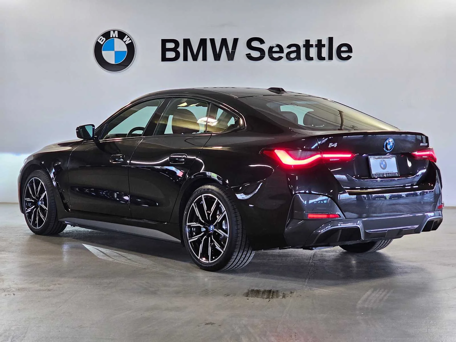 Certified Used 2024 Black Sapphire Metallic BMW eDrive35 image 4