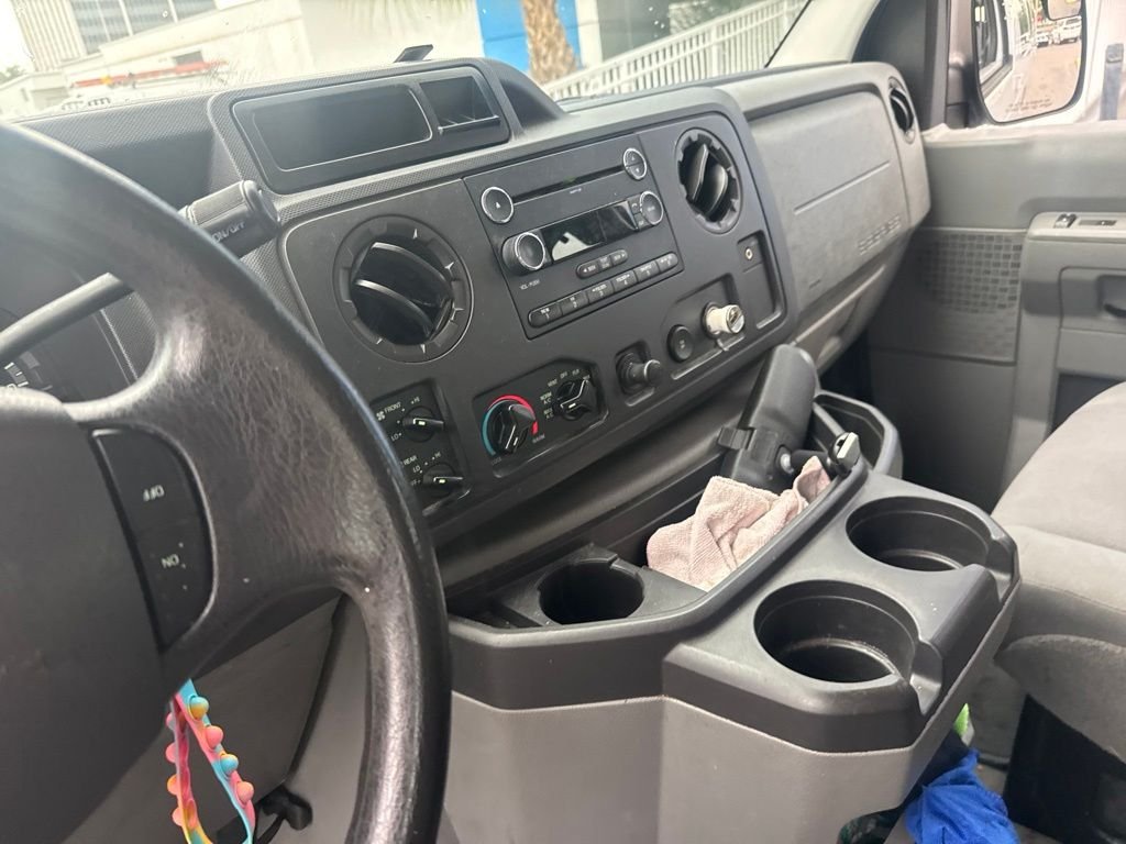 Used 2012 White Ford XLT image 4