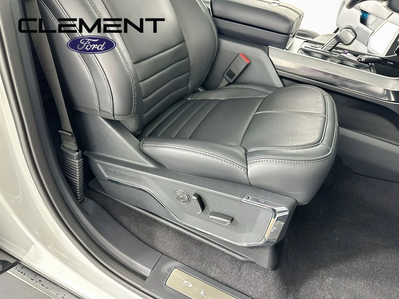 New 2026 Avalanche Ford Platinum® image 32