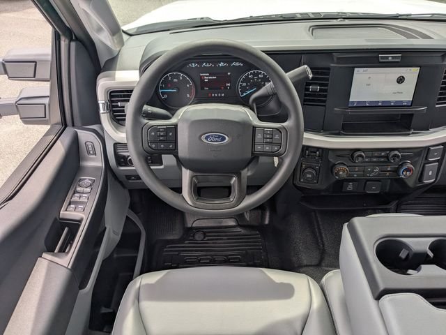 New 2026 Oxford White Ford F-250® XL image 15