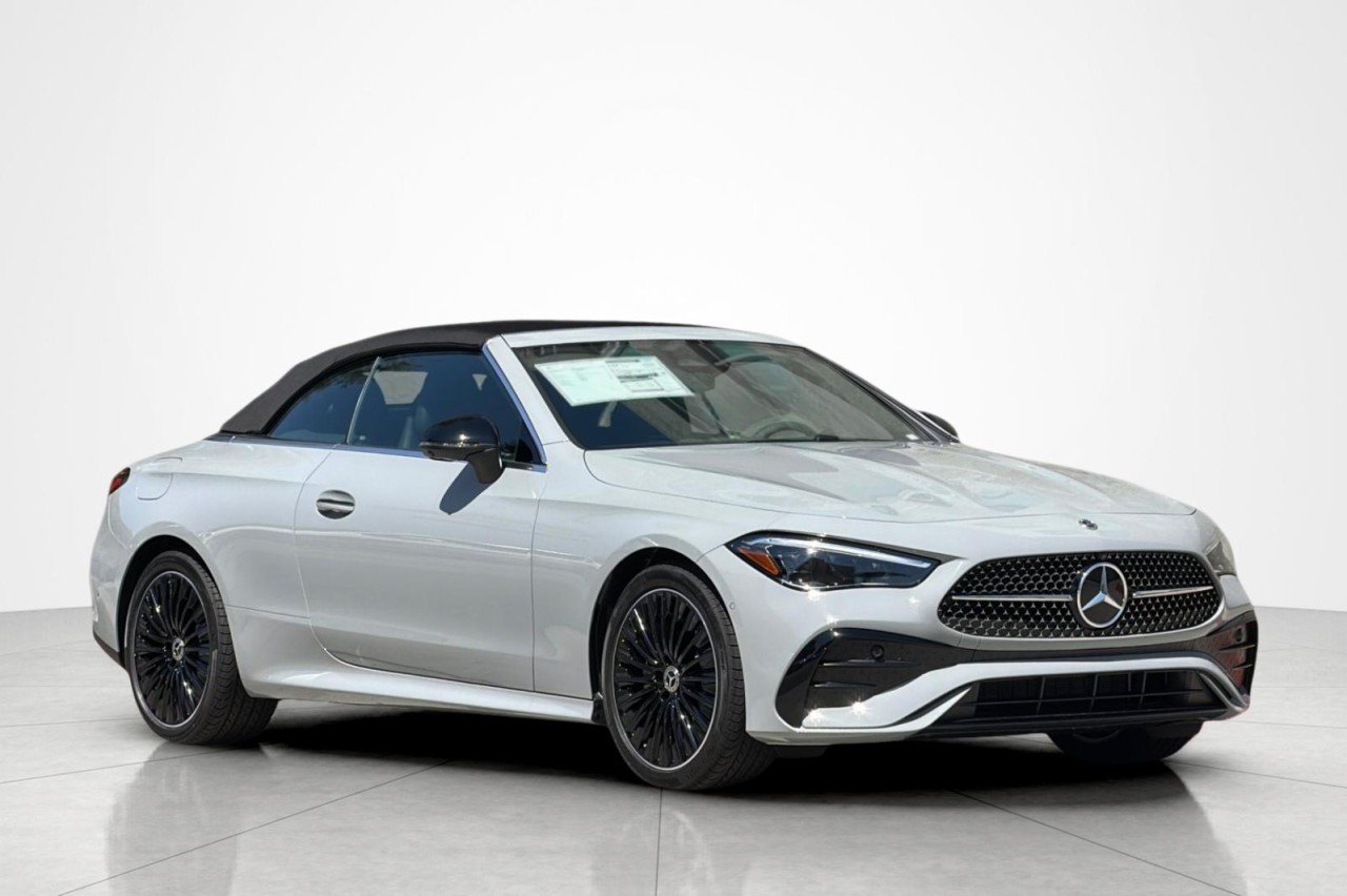 New 2027 MANUFAKTUR Alpine Grey Mercedes-Benz CLE 300 4MATIC® Cabriolet image 9