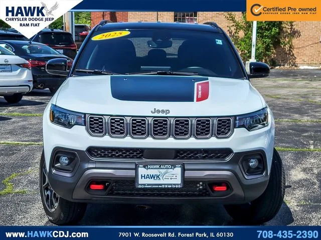 Certified Used 2025 White Jeep Trailhawk image 4