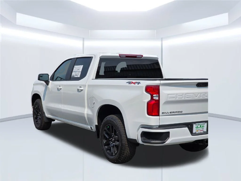 New 2026 White Chevrolet RST image 42