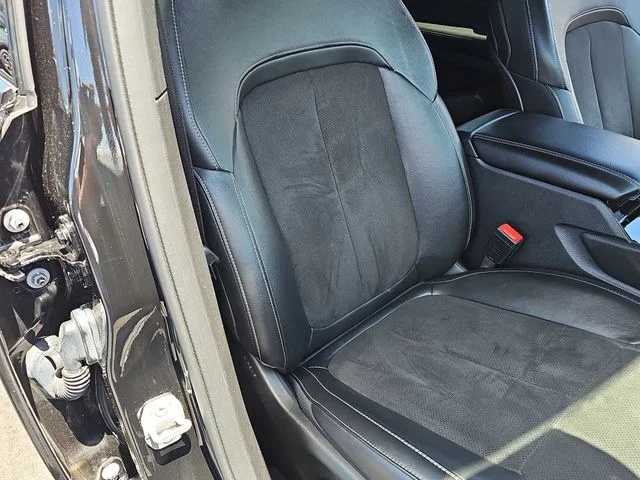 Used 2022 Black Jeep Altitude image 30
