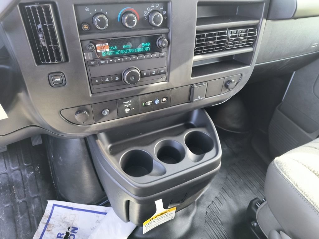 2025 Chevrolet Express Cargo Work Van - Photo 27