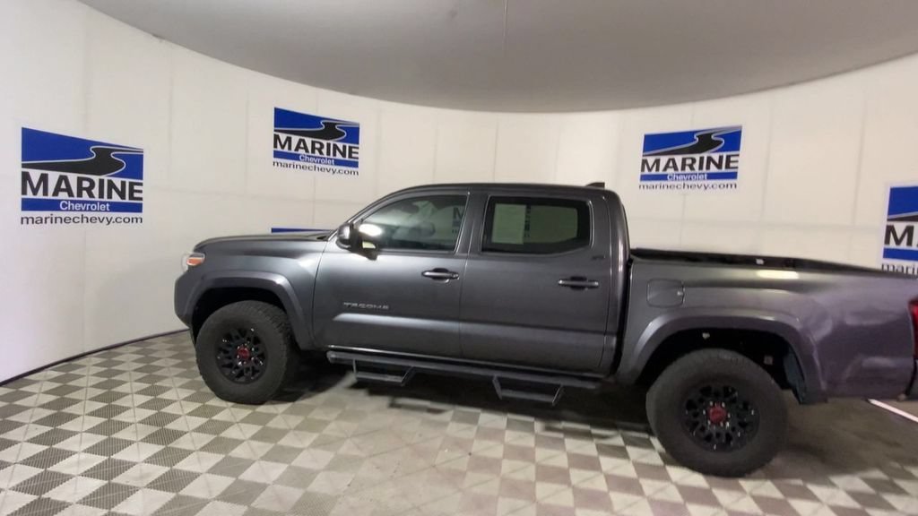 Used 2022 Gray Toyota SR5 V6 image 7