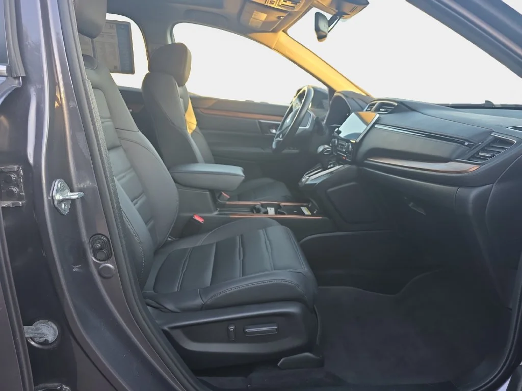 Certified Used 2022 Gray Honda Touring image 19