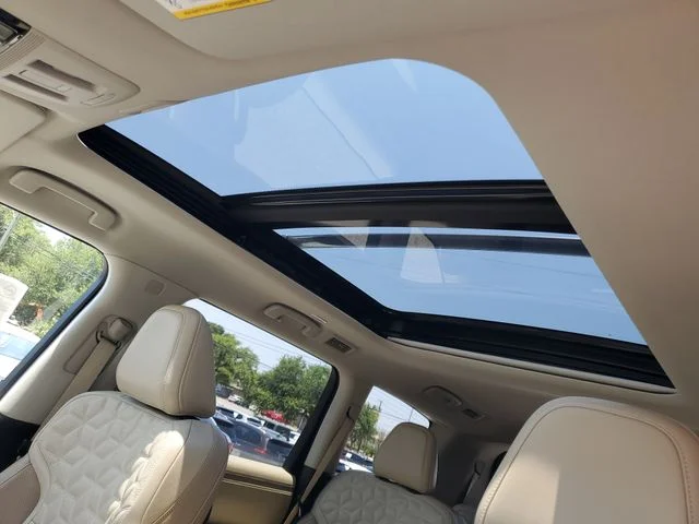 New 2026 Aspen White TriCoat Nissan Platinum image 18