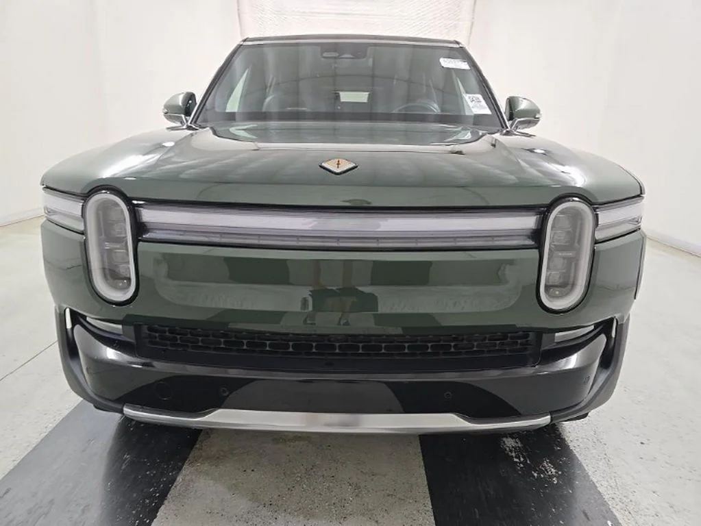 Used 2025 Rivian R1S Adventure with VIN 7PDSGBBA9SN048066 for sale in Bedford, OH
