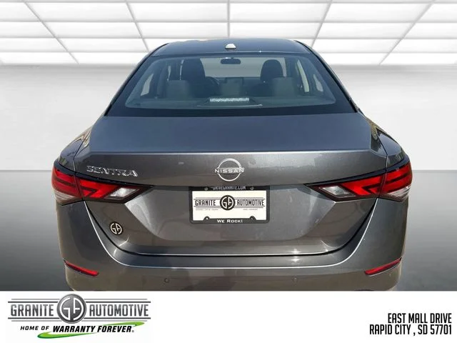 Used 2025 Gray Nissan SV image 4