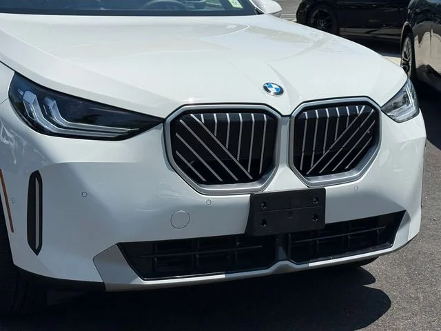 Used 2026 Alpine White BMW 30 xDrive image 8