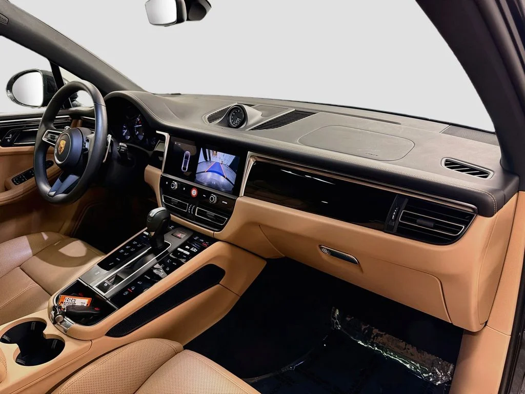 Used 2026  Porsche  image 30