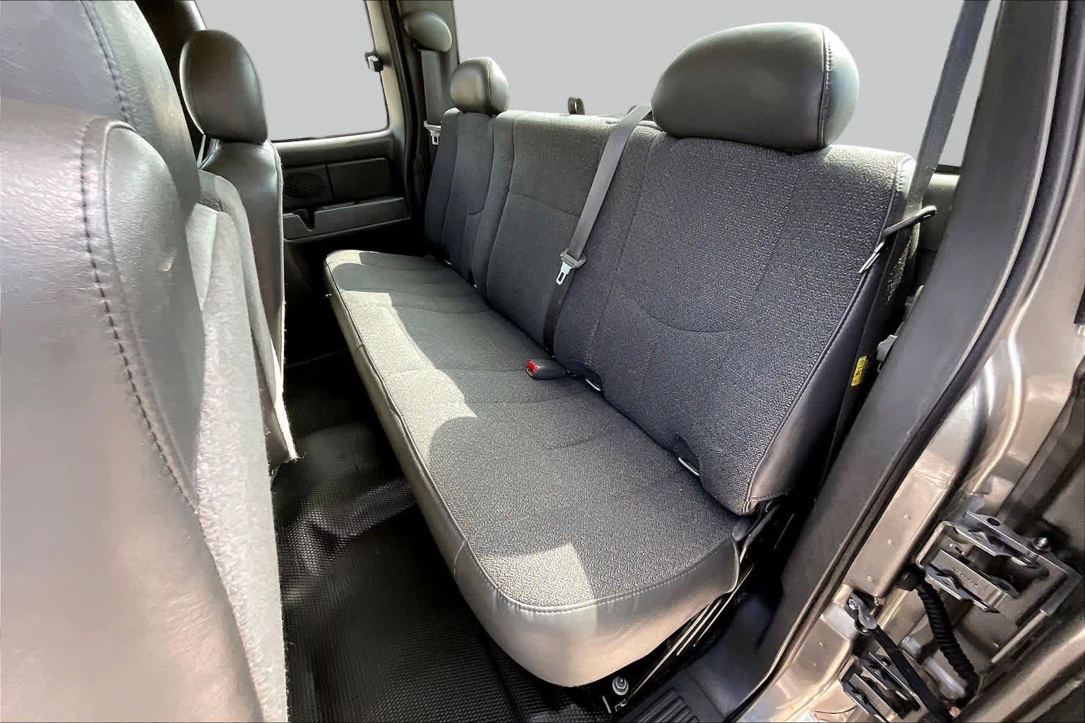 Used 2006 Graystone Metallic Chevrolet Work Truck image 18