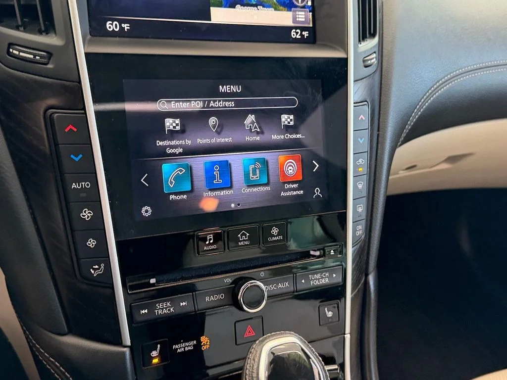 Used 2023 White INFINITI SENSORY image 20