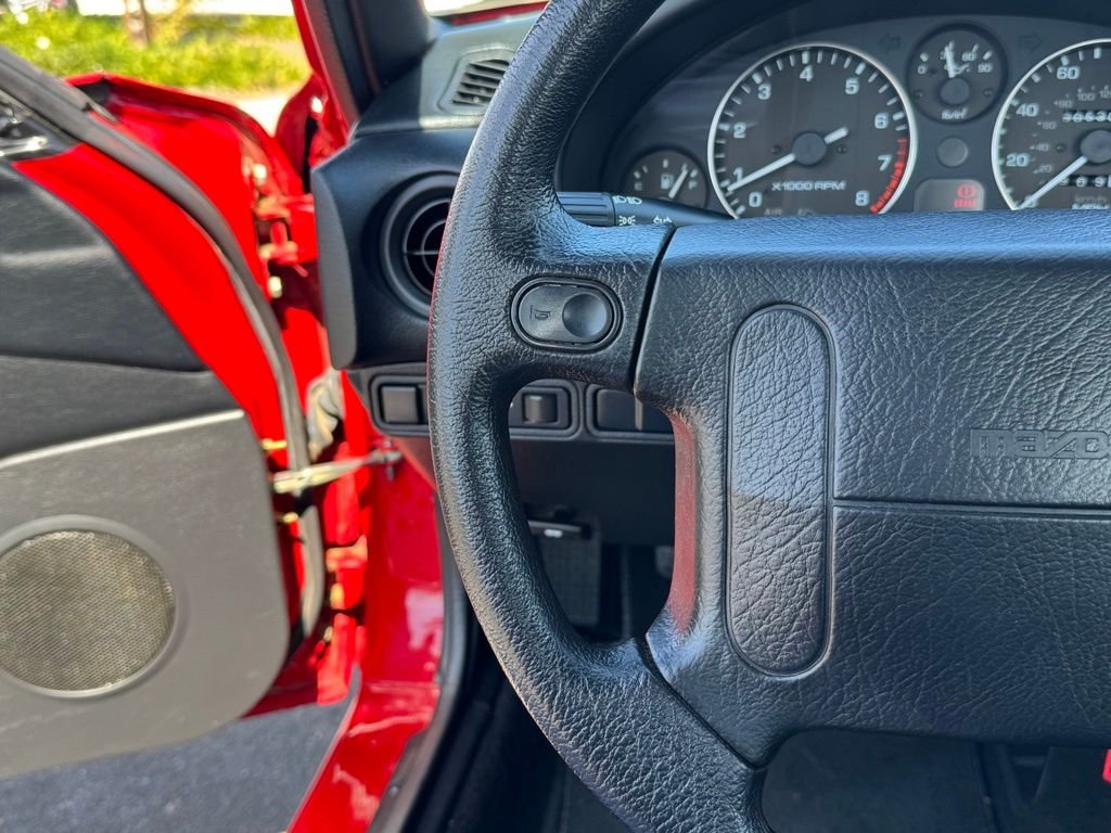 Used 1990 Classic Red Mazda Base image 9