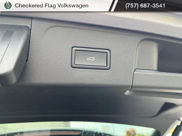 New 2026 Silver Volkswagen 2.0T SE w/Technology image 28